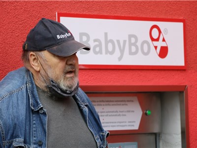 V mostecké nemocnici Krajské zdravotní slavnostně zahájili provoz babyboxu nové generace