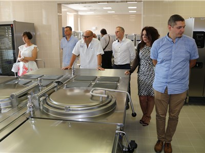 Krajská zdravotní vybudovala nový stravovací provoz v chomutovské nemocnici 