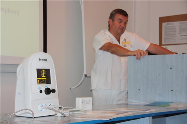 Krajská zdravotní představila v mostecké nemocnici nový přístroj pro detekci sentinelové mízní uzliny 