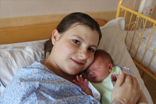 Prvním miminkem narozeným v roce 2017 v porodnicích Krajské zdravotní je Josef Thieme z Ústí