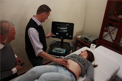 Účastníci IV. Certifikačního kurzu – Ultrazvukově asistovaná regionální anestézie (. Foto: Krajská zdravotní, a. s.)