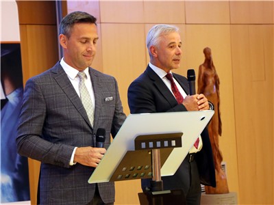 Roman Vojtek a MUDr. Petr Malý, MBA (vpravo)