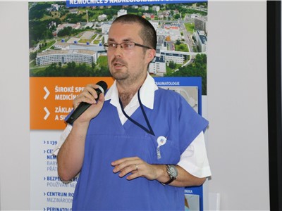 Lékařům v Krajské zdravotní přednášel profesor Jabor